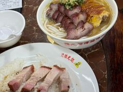 烧肉烧鸭双拼饭-陈光记烧腊店(罗保博士街店)