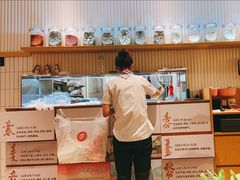 -必胜客(WOW昙华林店)