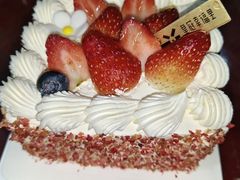 -皇冠幸福里动物奶油生日蛋糕(光谷软件园店)