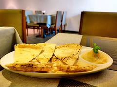 鹰嘴豆泥皮塔饼-Pita's&Tika's中东和印度风味餐厅(龙湖天街店)