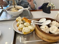 -老西白点心店