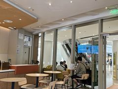 -星巴克臻选(莘庄仲盛店)