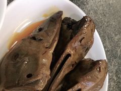 鸭头-春阳水饺(香槟广场店)