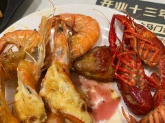 -金马门国际美食百汇(珞喻路店)