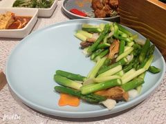 西芹百合爆羊肚菌-北京王府井希尔顿酒店·秦唐中餐厅Chynna