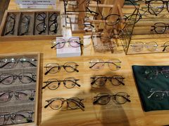 -肆兮眼镜·蔡司·徕卡战略合作店(大坪店)