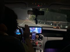 -金桥现代产业园区-停车场