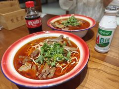 -楚东君•襄阳牛肉面牛杂煲(陆家嘴正大店)