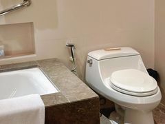 -广州中心皇冠假日酒店