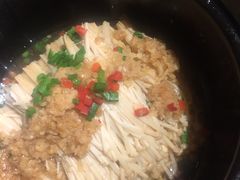 -沪小胖小龙虾(淮海中路旗舰店)