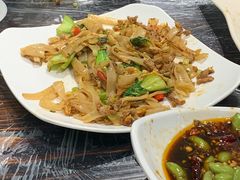 豪华炒粉-零零後碳烤大排档(曙光星城旗舰店)