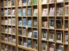 -猫的天空之城概念书店(苏州诚品店)