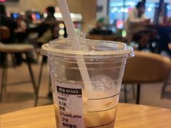 -星巴克(武汉新唐万科广场店)