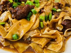 -壹阁胡羊焖饼(特色小吃街店)