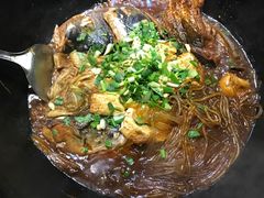 -鱼窝棚柴火铁锅炖(富山屯店)