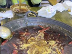 -黄潇洒老火锅(九眼桥宏济巷店)