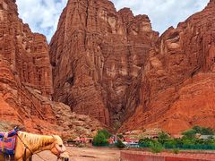 -天山神秘大峡谷