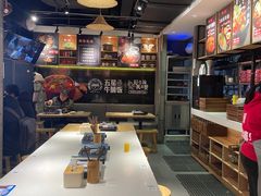 大堂-牛腩之旅·牛腩牛杂煲(光启城美食城店)
