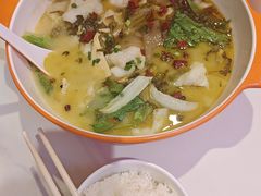 -小六鱼你.下饭酸菜鱼(益田假日广场店)