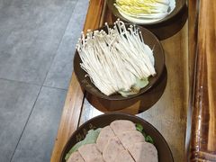 -锅来乐地锅鸡(安亭店)