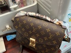 -LV路易威登(贵和购物中心店)