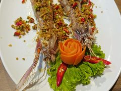 -班赞海鲜市场胖阿姨加工点