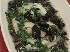 -侬佳蒸菜馆(听潮店)