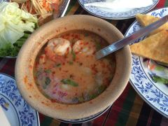 冬荫功-卷心菜和避孕套餐厅(Pattaya)