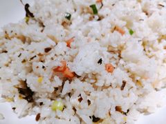 芽菜蛋炒饭-休记光头香辣蟹干锅店(衣冠庙店)