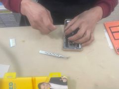 -极速修苹果华为手机维修服务中心(南泉大厦店)