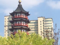 -绳金塔