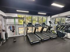 -坚果健身24小时工作室(定西路店)