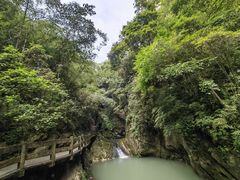 -龙水峡地缝景区