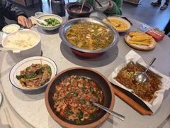 -有红鸡毛店·川菜(建设路店)