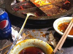 -红九格老火锅(三峡广场店)