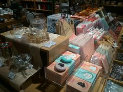 -九木杂物社(恒隆广场店)