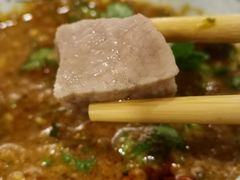 -毛辣果·贵州红酸汤牛肉火锅(西单店)