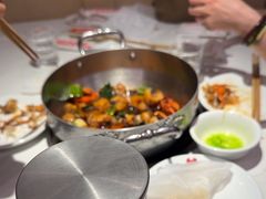 -七欣天香辣蟹火锅(闵行浦江欢乐颂店)