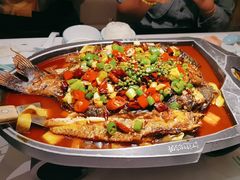 -江边城外烤全鱼(龙德广场店)