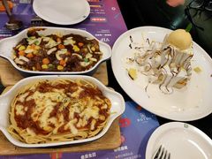芝士焗肉酱意粉-伯顿西餐厅(厚街香榭丽店)