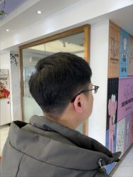 -镁连社·美联社