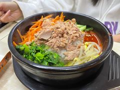 -拌来拌去石鍋拌飯(文鼎店)