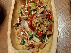 -老滇山寨•云南特色菜•地方菜•民族风情歌舞表演(金碧店)