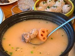 -莲餐厅·湖北菜·潜江小龙虾店(愚园路店)