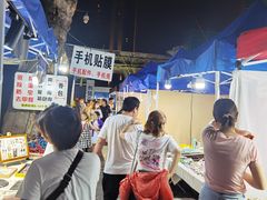 -吴山路夜市