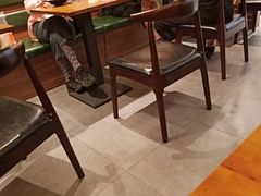 大堂-钱小奴海鲜自助黑金店(杭州滨江龙湖店)