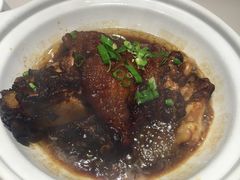 -老码头黑皮肘子锅包肉(赣水路店)