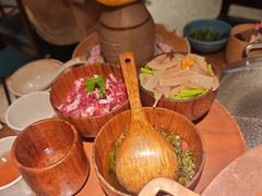 -吃饭皇帝大土家民族菜(荟聚店)