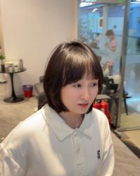 -BULB STUDIO 巴柏明星发型工作室