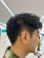 -V7 HAIR SALON